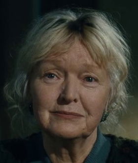Elina Salo net worth salary