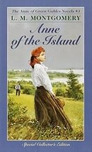 Anne of the Island (Anne of Green Gables Novels)